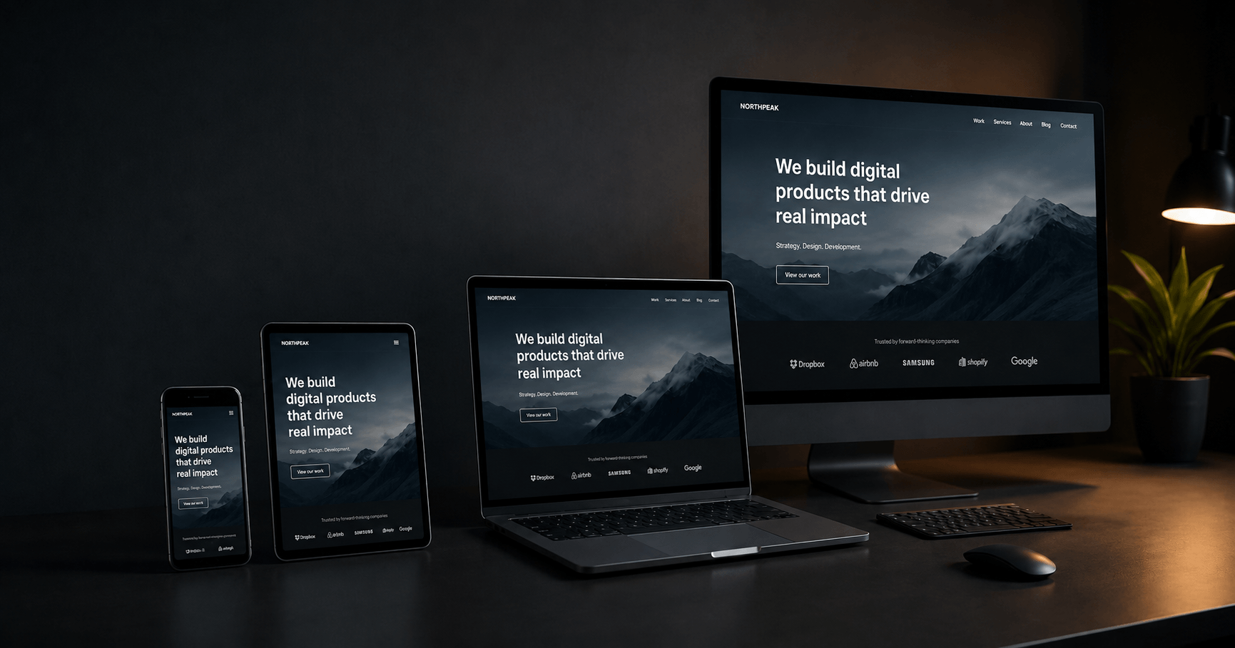 Responsives Webdesign auf Smartphone, Tablet, Laptop und Desktop-Monitor