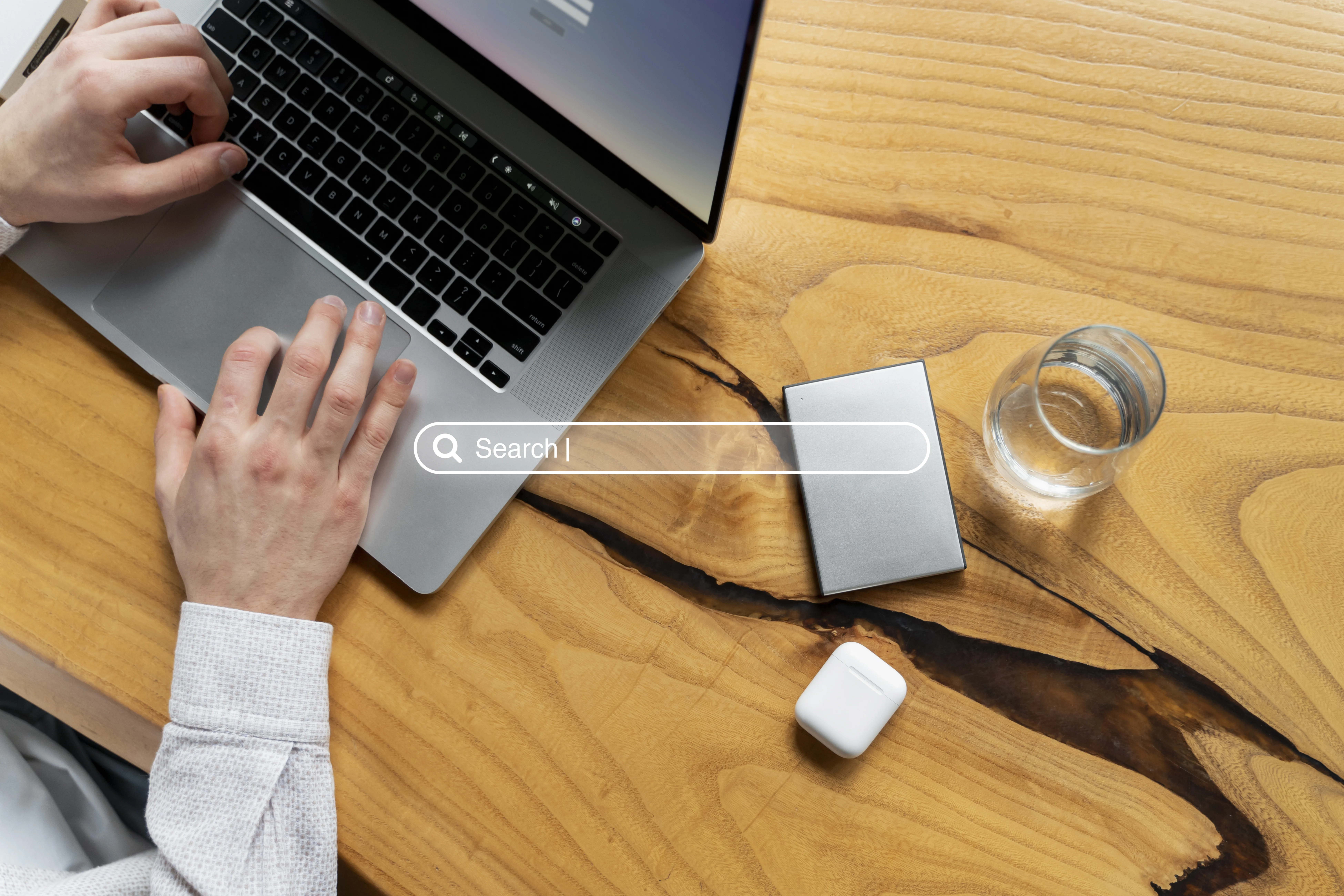 Product image SEO in practice: ecommerce homepage with a search bar for finding products